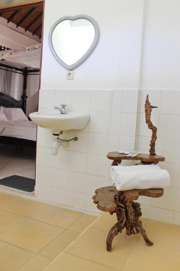 White Creative Villa Campuhan Убуд Экстерьер фото